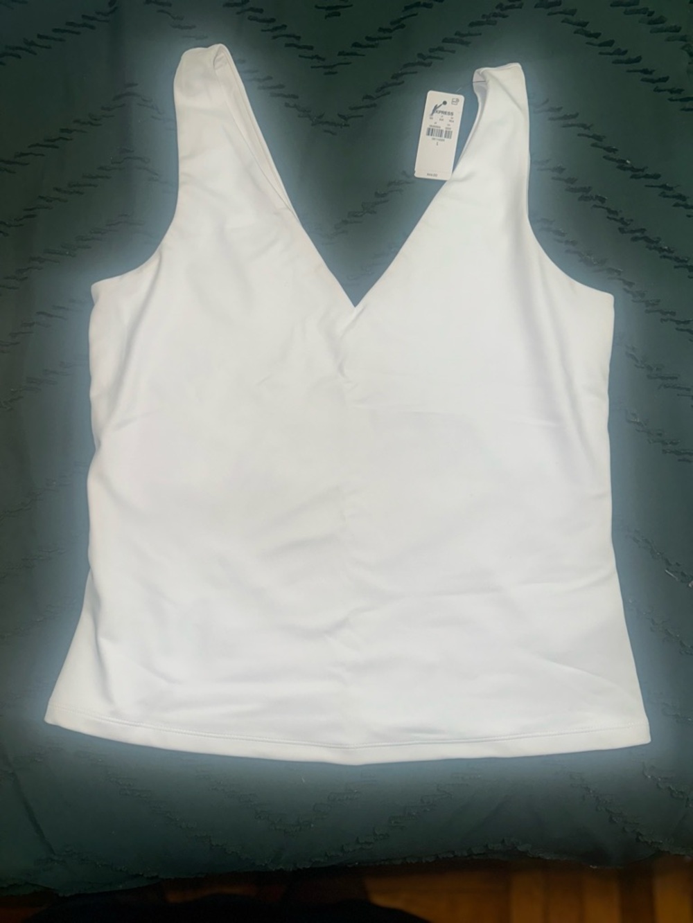 Express White V-Neck Sleeveless Women's Top
